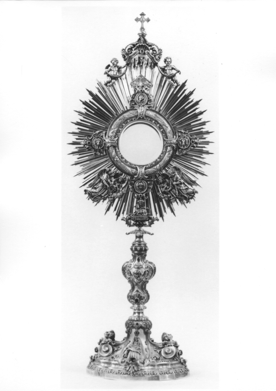 SIMBOLO DI SAN GIOVANNI EVANGELISTA: FIGURA UMANA CON TESTA D'AQUILA (medaglione, opera isolata) di Guelfi Giuseppe (secondo quarto sec. XX)