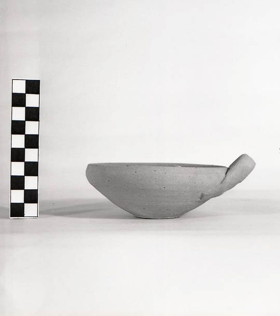 COPPETTA MONOANSATA - produzione apula (secc. III/ I a.C)