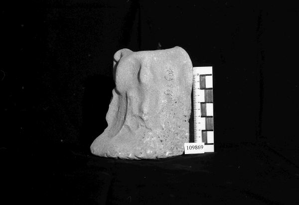 capitello corinzio di semicolonna 