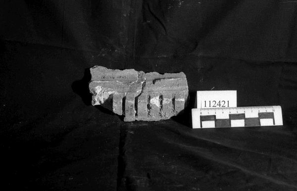 rivestimento ad intonaco/frammento (II sec. a.C)