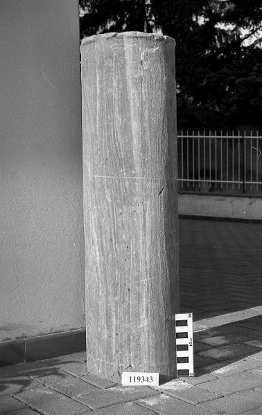 fusto liscio di colonna (I sec. a.C.-III sec. d.C)