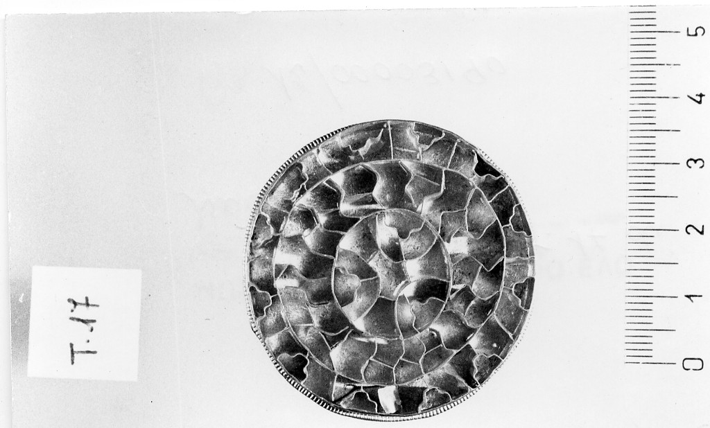 fibula a disco - deposizione longobarda (secc. VI d.C.-VII d.C)
