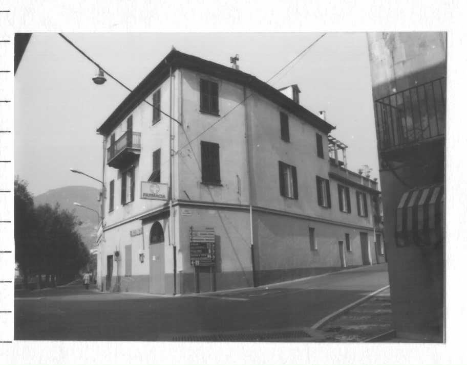Antica casa della farmacia (casa, privata) - Finale Ligure (SV)  (XVI)