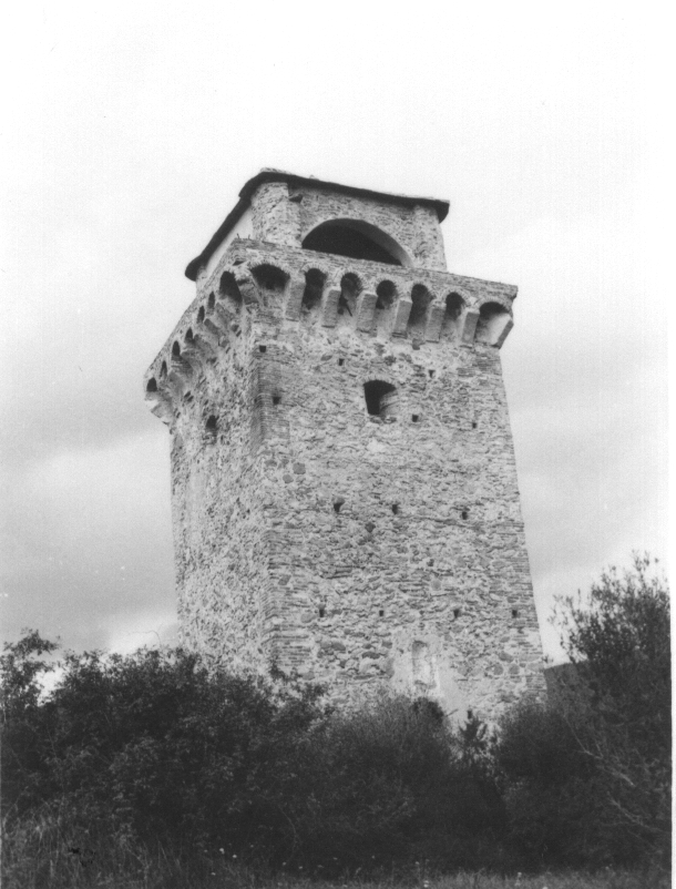 Torre ovest del paese, torre di coreallo (torre, avvistamento) - Spotorno (SV)  (XV)