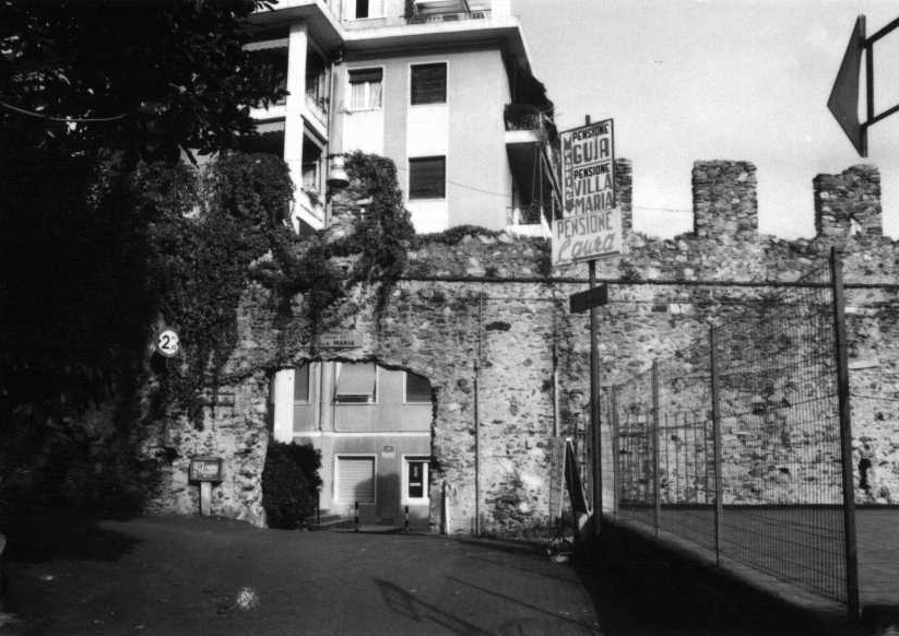 Resti di mura (mura) - Varazze (SV)  (XV)