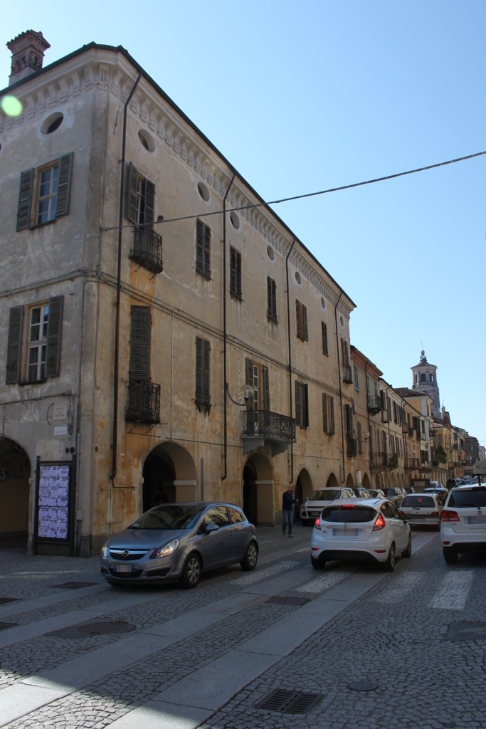 Palazzo De Rege di Donato (palazzo) - Fossano (CN)  (XVII)