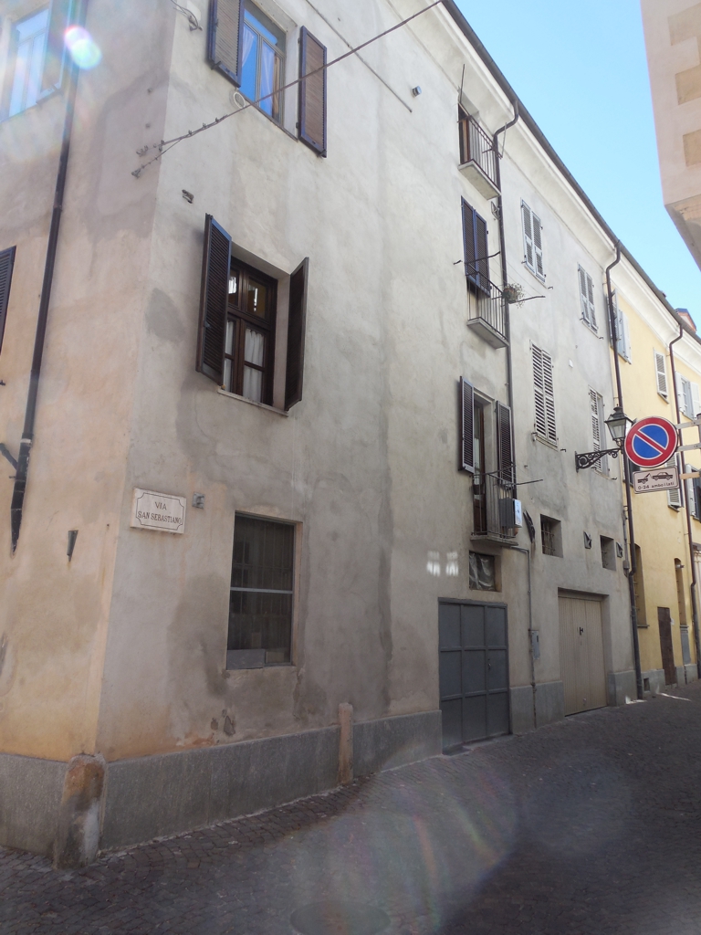 Casa in Via S. Sebastiano, 1 (casa, plurifamiliare) - CUNEO (CN) 