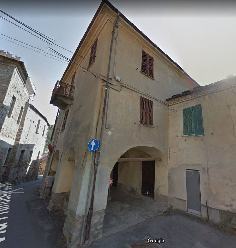 Casa in Via Galliano, 36 (casa) - Monesiglio (CN)  (XVII, metà)