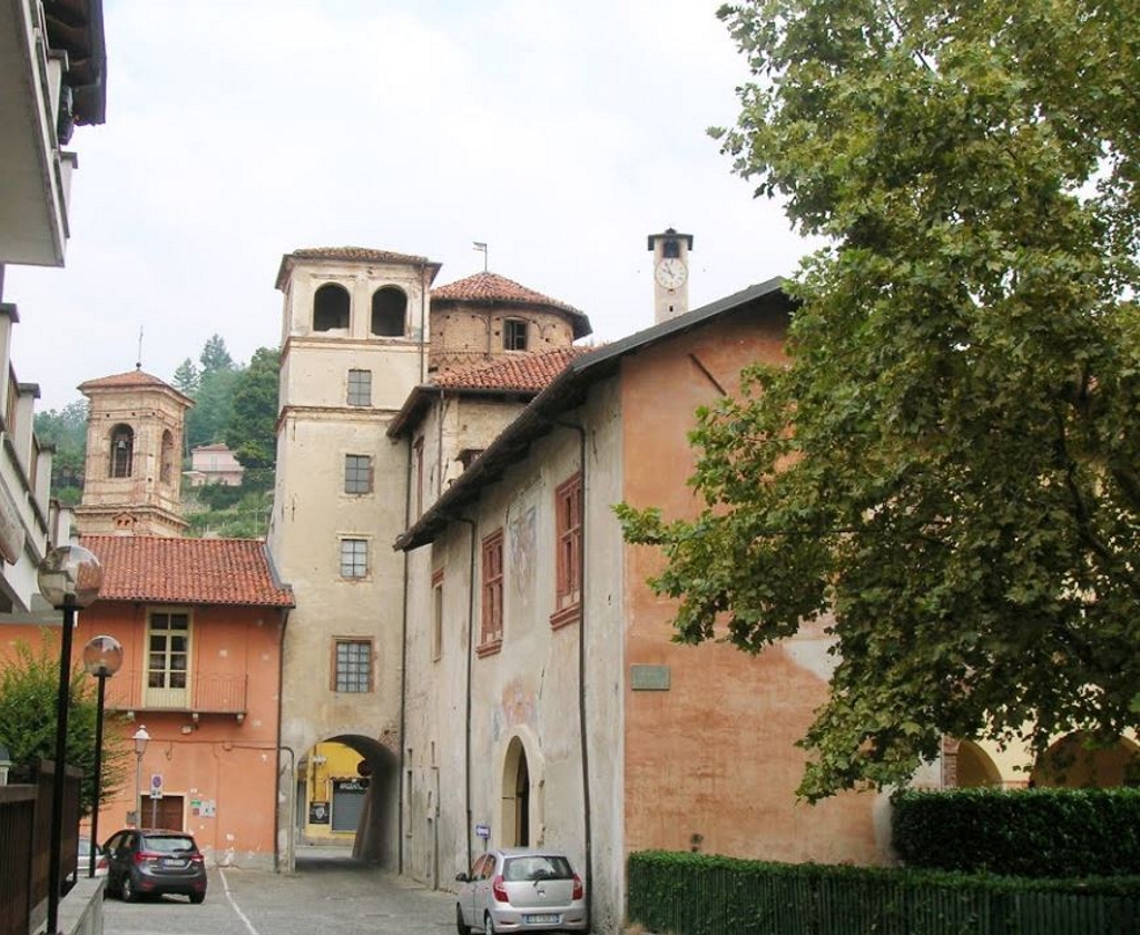 Palazzo Marchionale (palazzo) - Revello (CN)  (XV, fine)