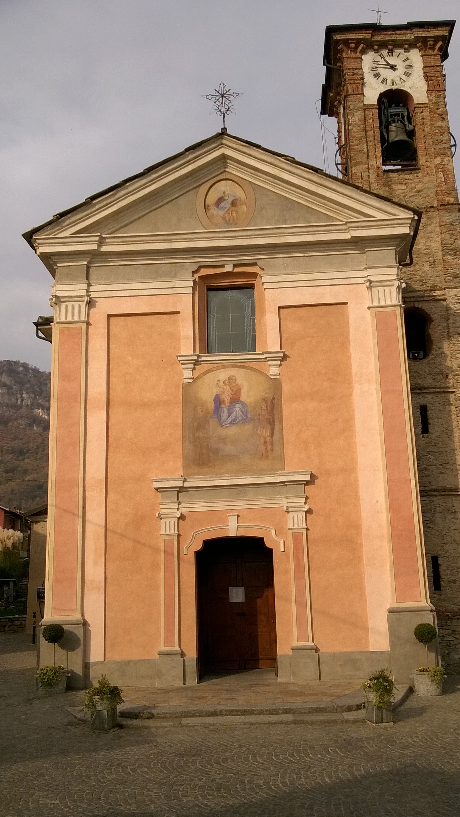 Chiesa parrocchiale di Santa Maria (chiesa, parrocchiale) - Envie (CN)  (XVII)