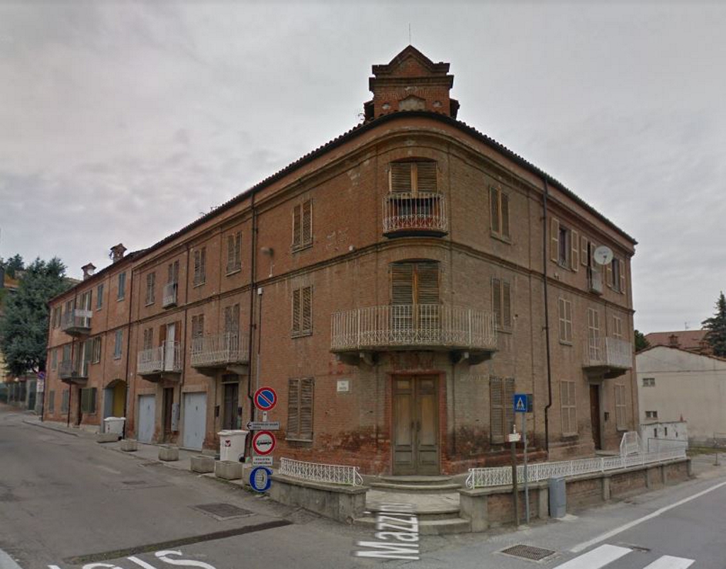 Palazzo in Corso Romano Scagliola, 31 (palazzo) - Neive (CN)  (-)
