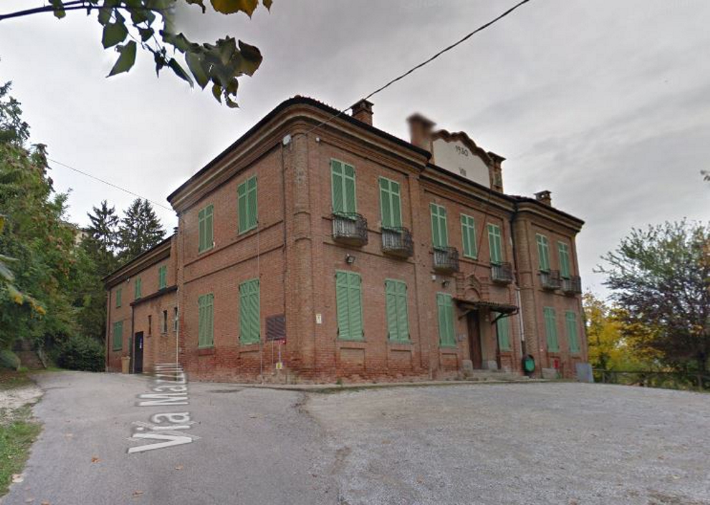 Palazzo Mezzo Colle (palazzo) - Neive (CN)  (-)
