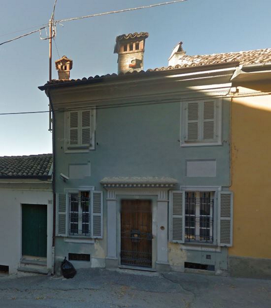 Casa in Via Caimotta, 19 (casa) - Neive (CN)  (-)