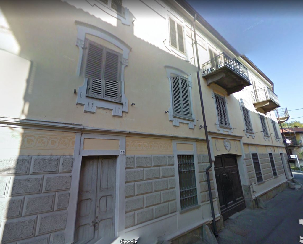 Palazzo Carone (palazzo) - Piasco (CN)  (XIX, prima metà)