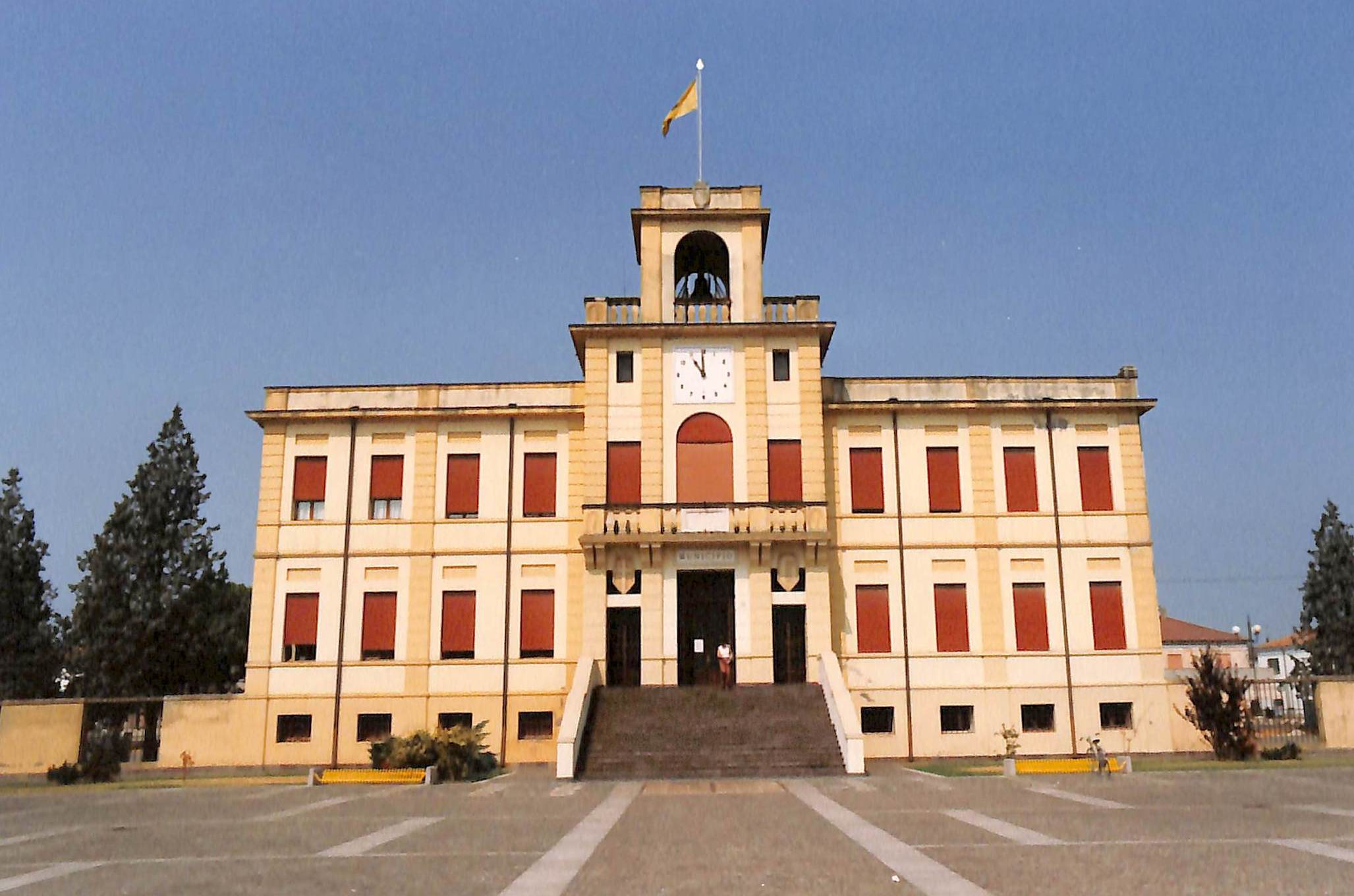 Municipio Nuovo (palazzo, municipale) - Porto Viro (RO) 