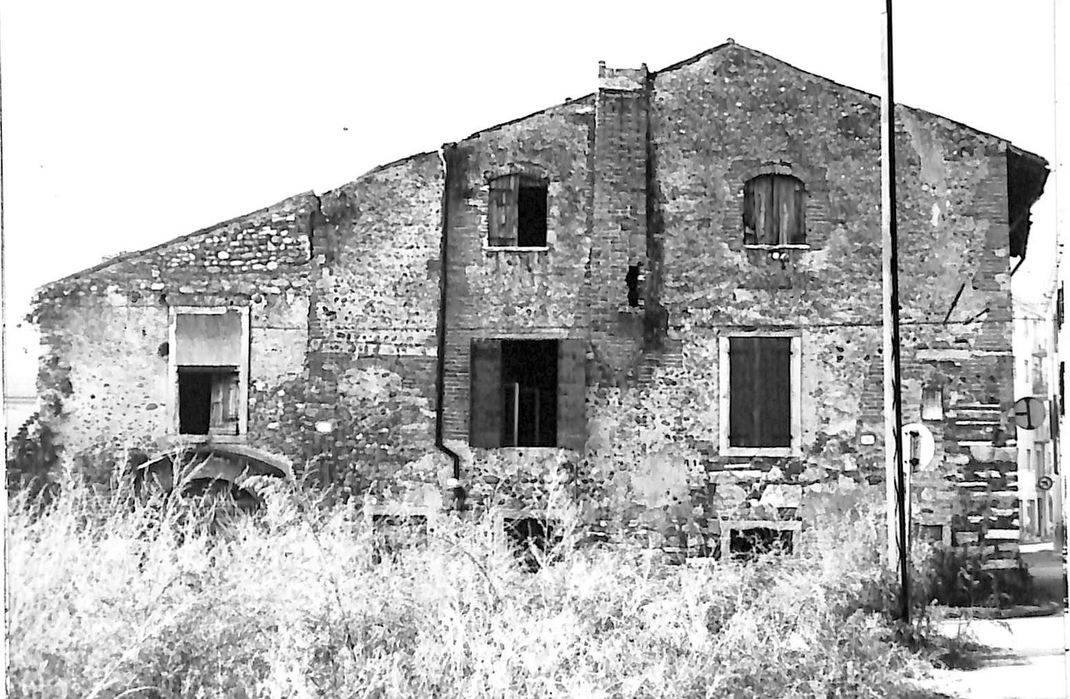 casa - Verona (VR)  (XIII)