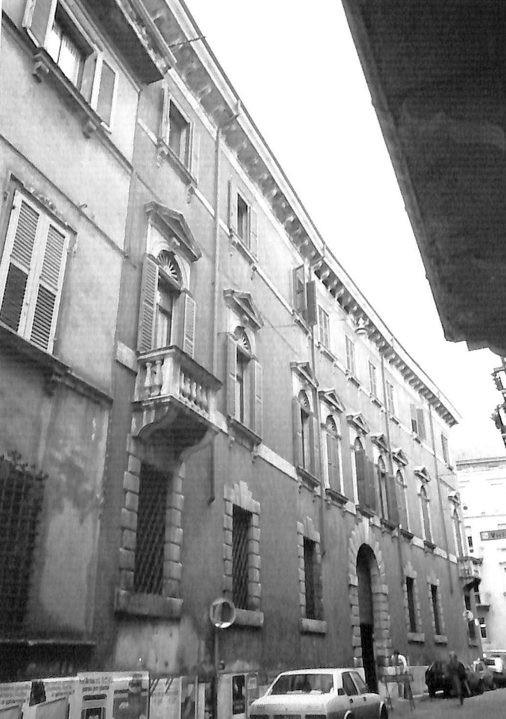 Palazzo Cavalcanti (palazzo, nobiliare) - Verona (VR)  (XIII)