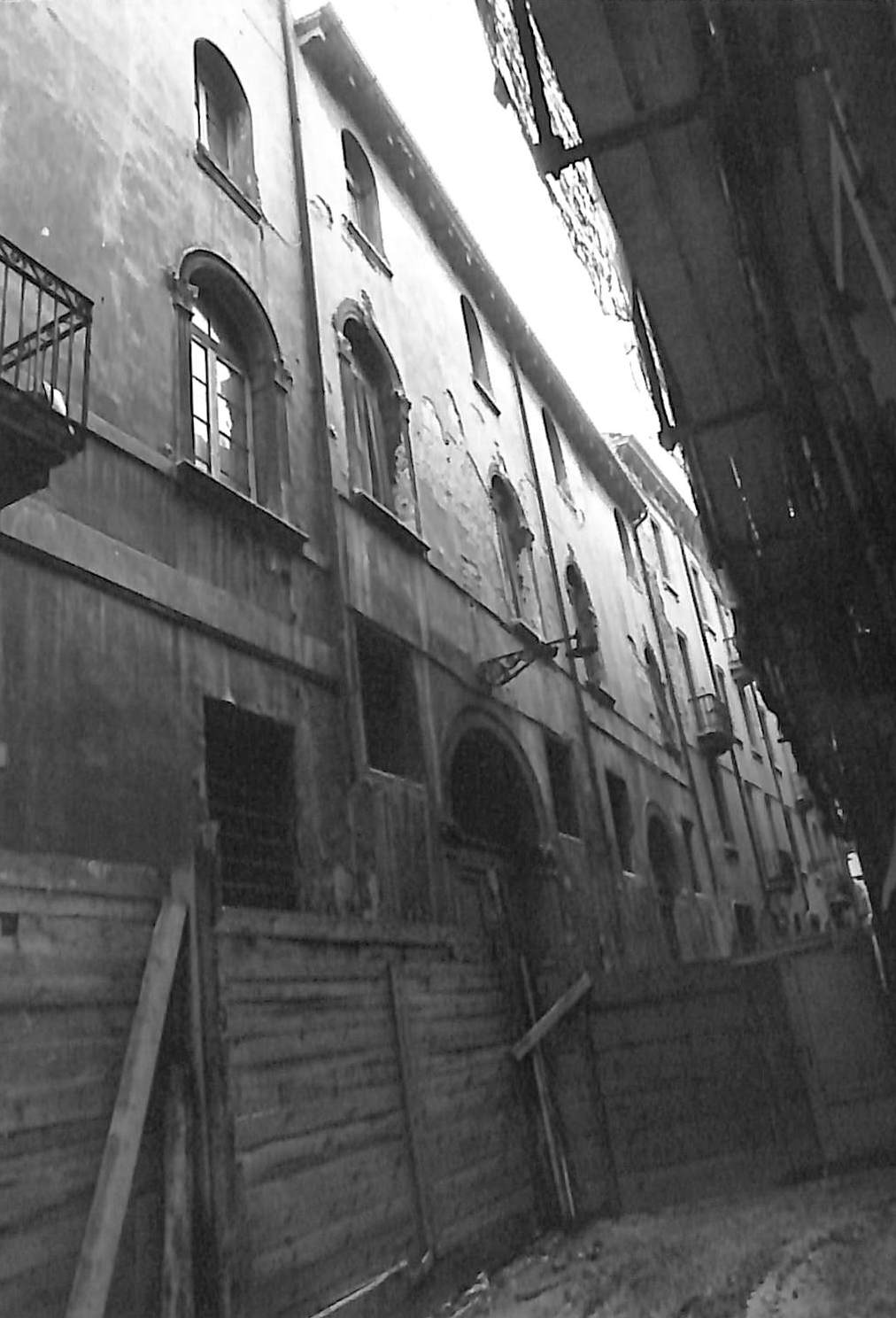 casa - Verona (VR)  (XV)