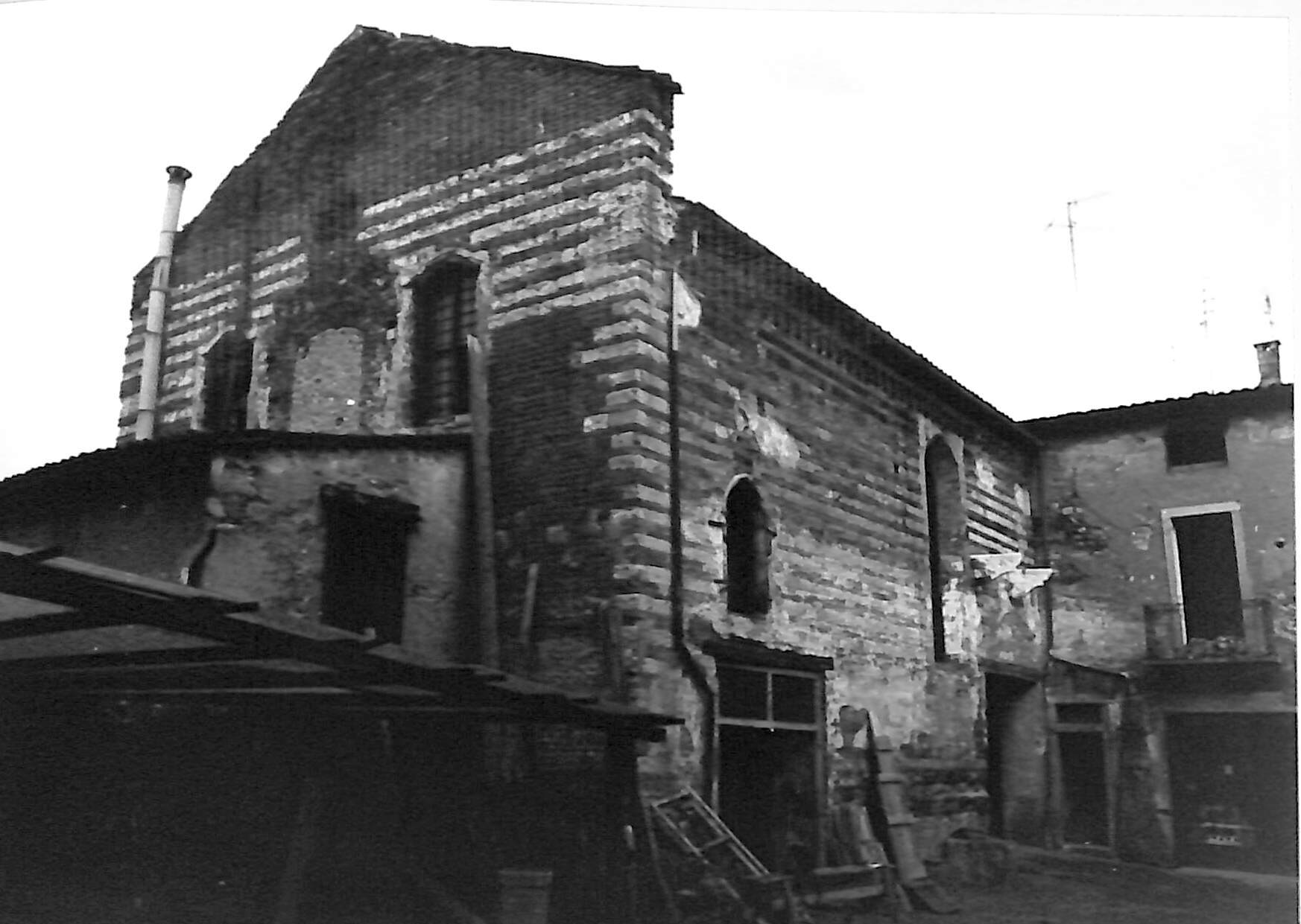 Chiesa di Ognissanti (chiesa, romanica) - Verona (VR)  (XII)