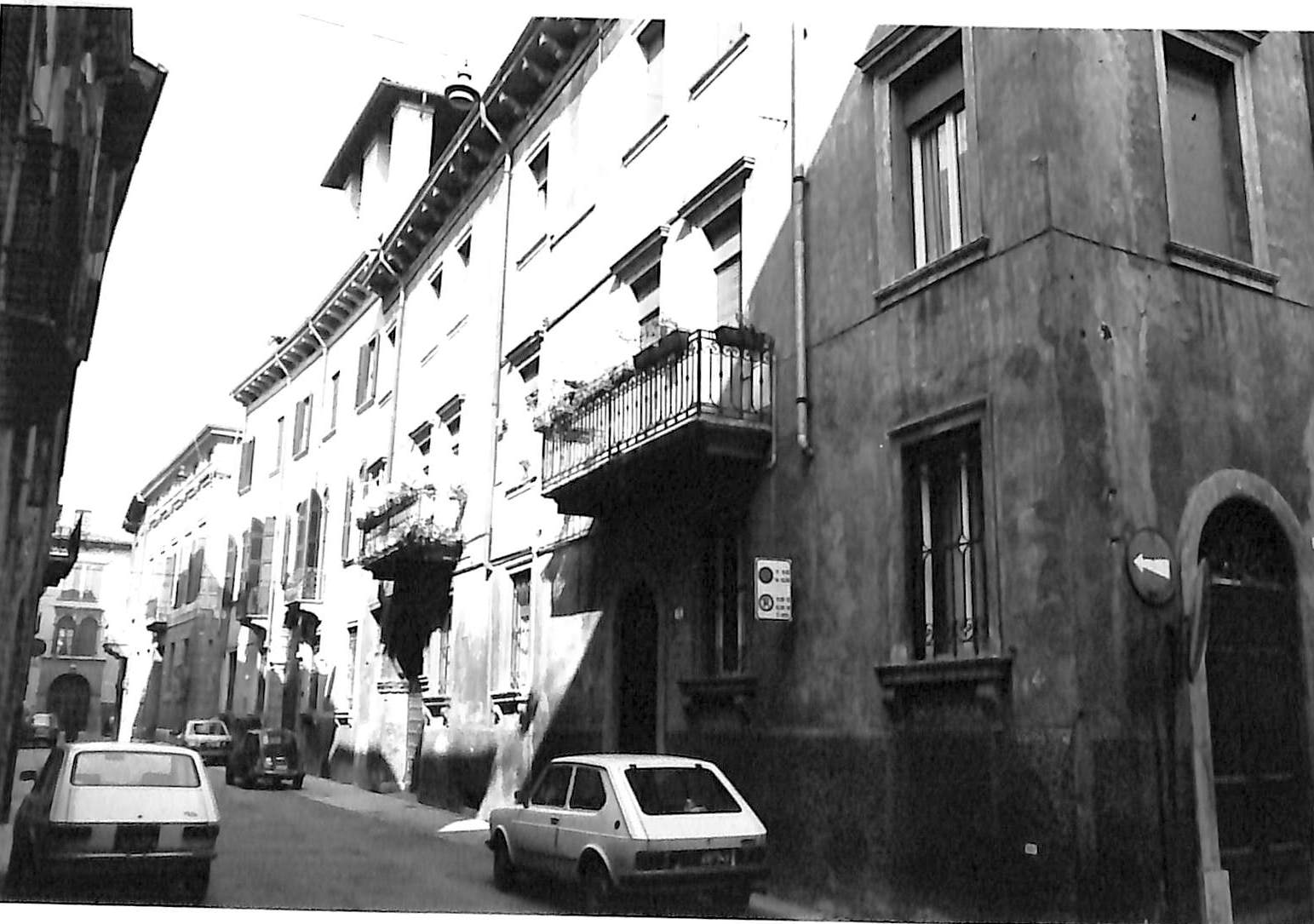 Casa Guarienti (casa, nobiliare) - Verona (VR)  (XIII)