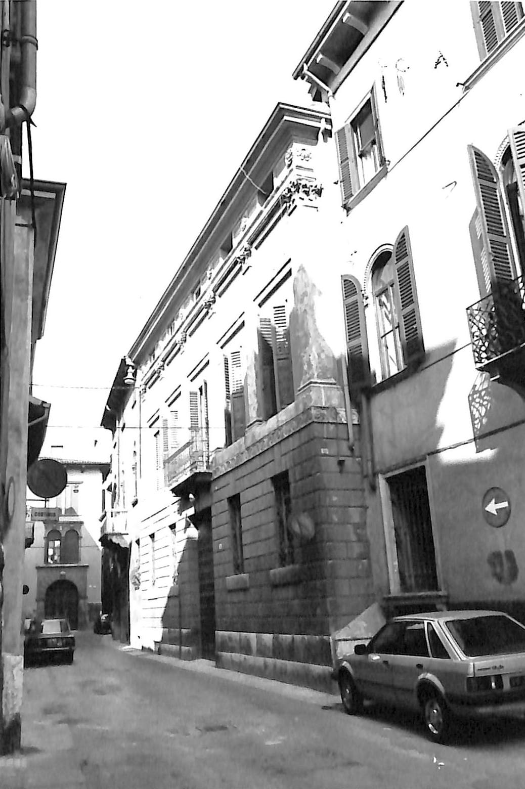 Casa Pompei/ Casali (casa, nobiliare) - Verona (VR)  (XVIII)