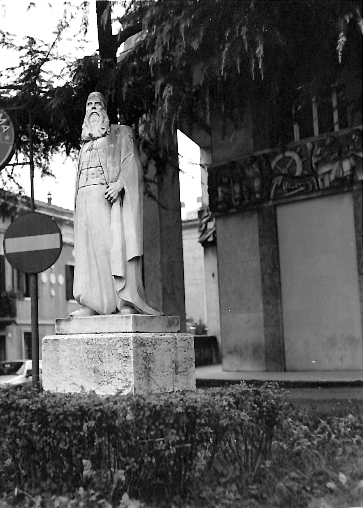 Monumento a Giovanni Miani (monumento) - Rovigo (RO)  (XX)