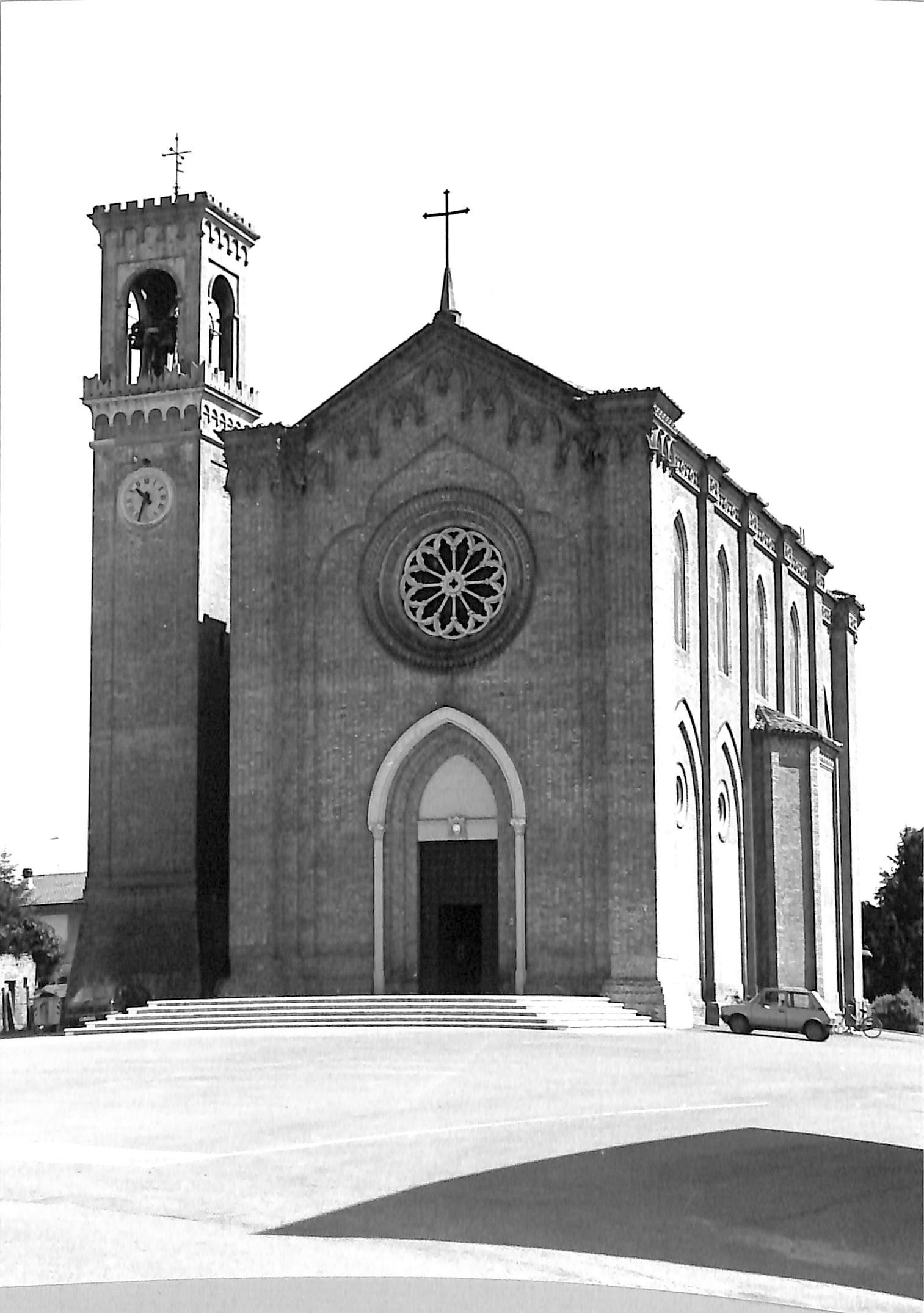 Chiesa parrocchiale di S. Antonio da Padova (chiesa, parrocchiale) - Castelnovo Bariano (RO)  (XX, prima metà)