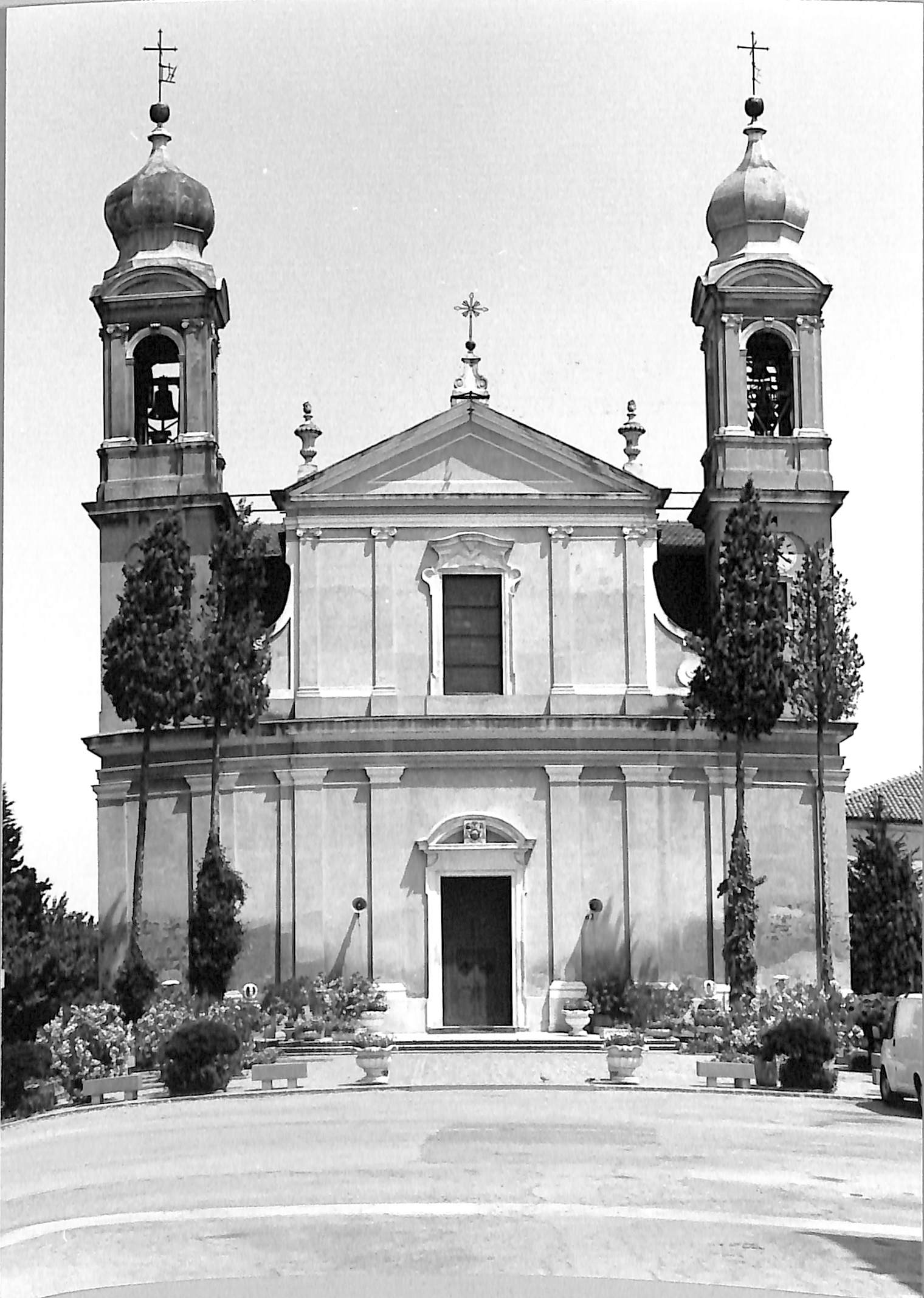 Chiesa parrocchiale di S. Pietro Apostolo (chiesa, parrocchiale) - Castelnovo Bariano (RO)  (XVIII, metà)