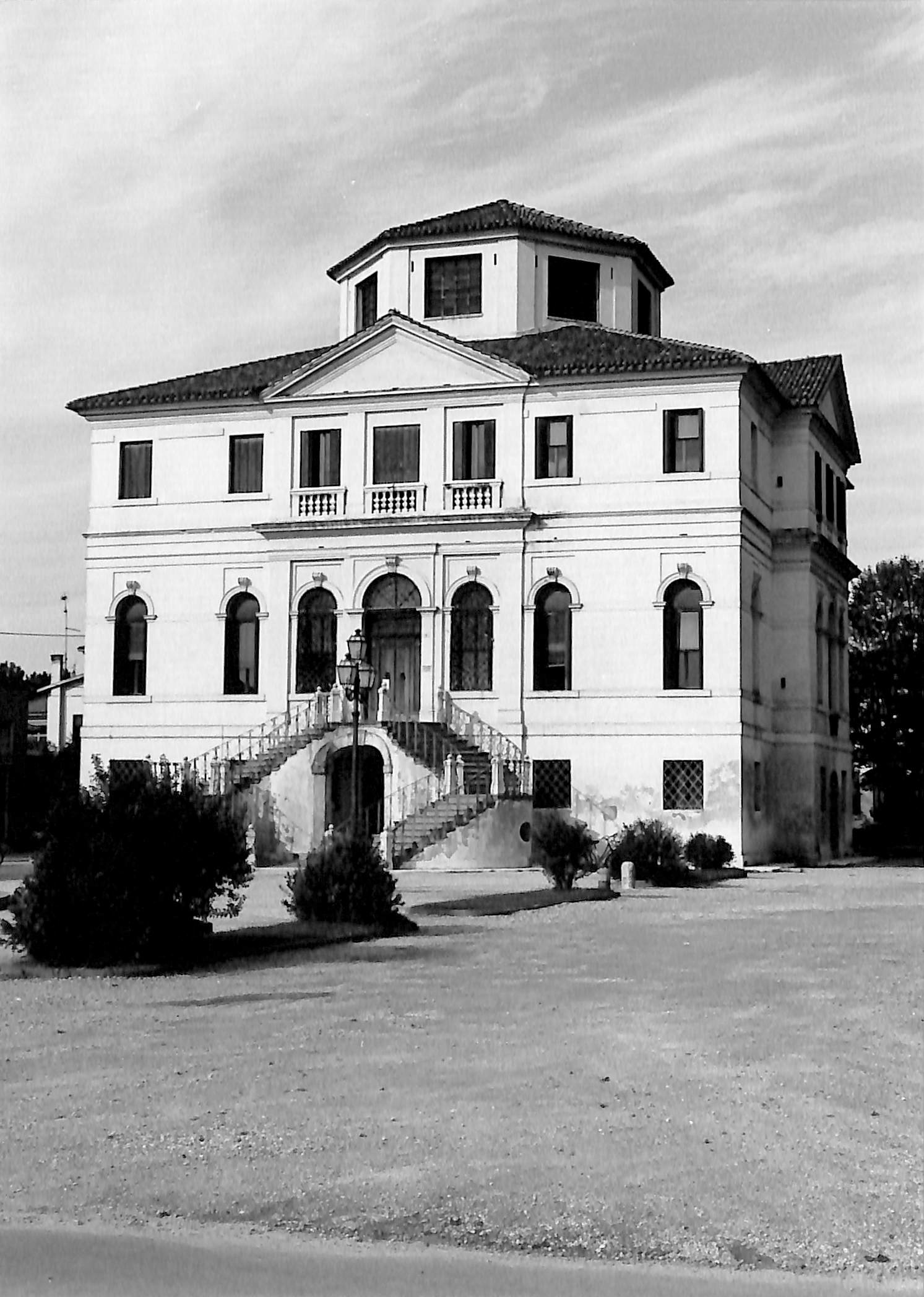 Villa Morosini-Vendramin Calergi ora Municipio (villa, nobiliare) - Fiesso Umbertiano (RO)  (XVIII)