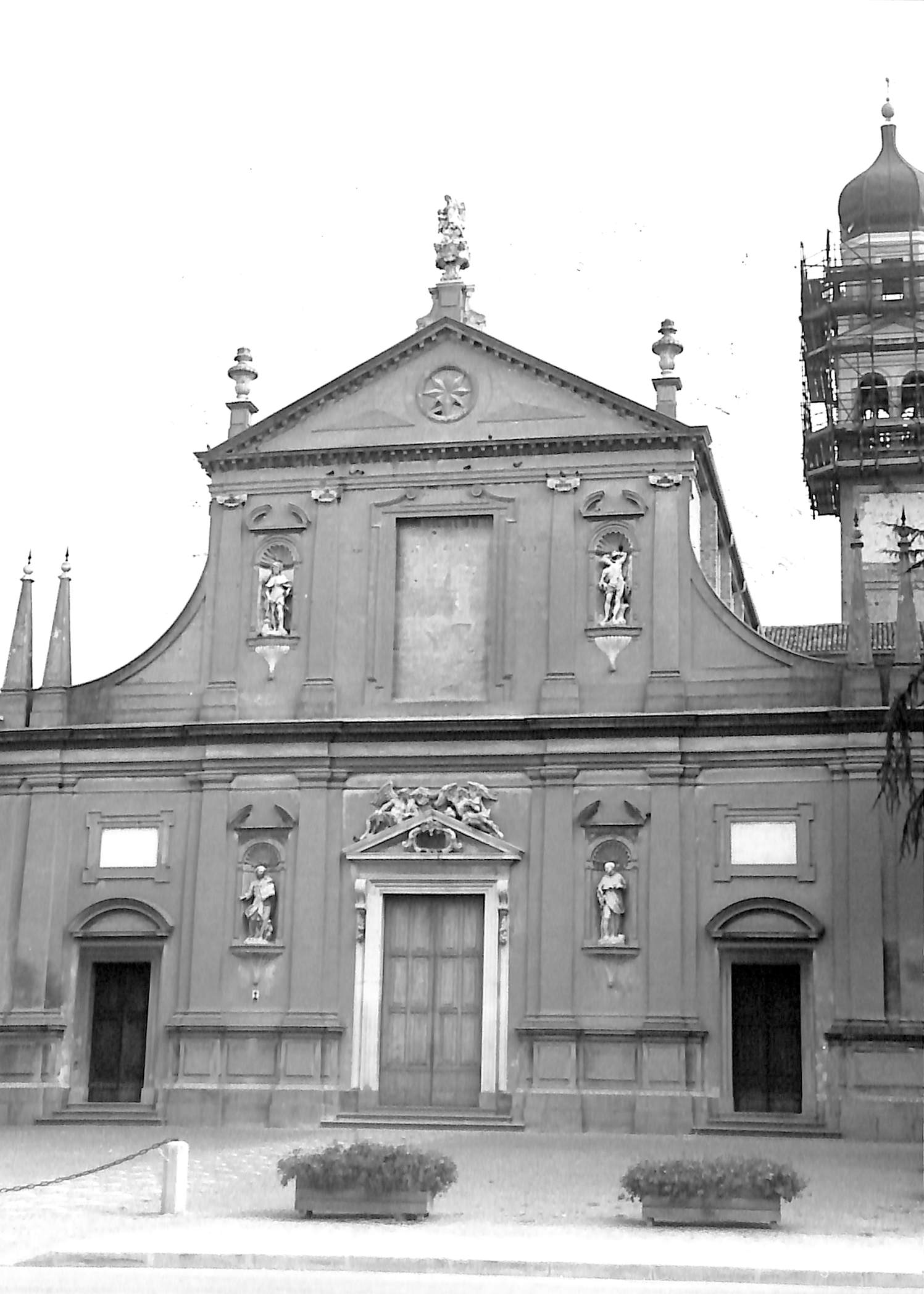 Chiesa parrocchiale di S. Giorgio (chiesa, parrocchiale) - Trecenta (RO)  (XVII, ultimo quarto)