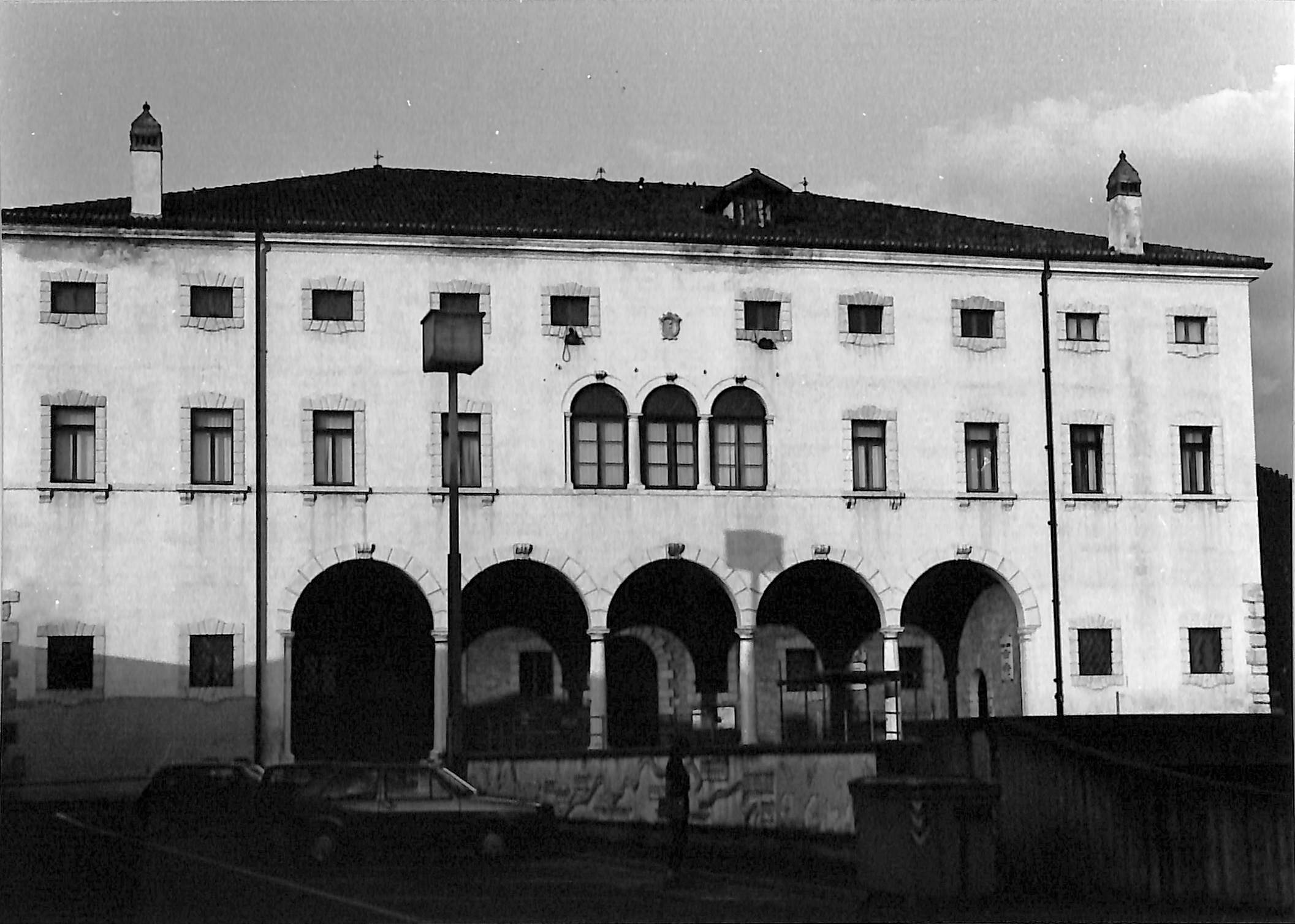 Palazzo Patella ora Municipio (palazzo, nobiliare) - Villadose (RO)  (XVII, fine)