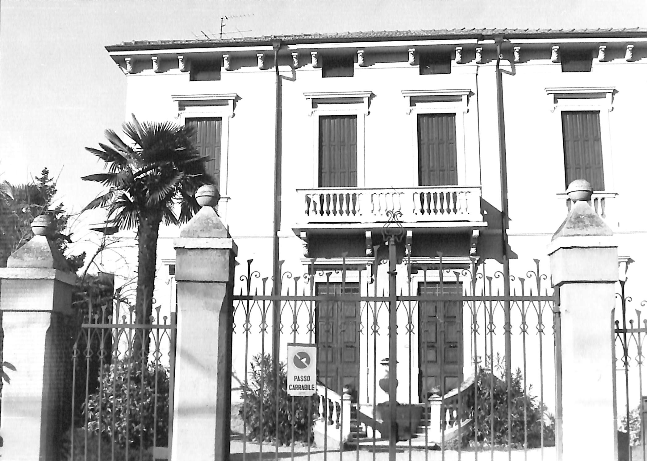 villino - Verona (VR)  (XX)