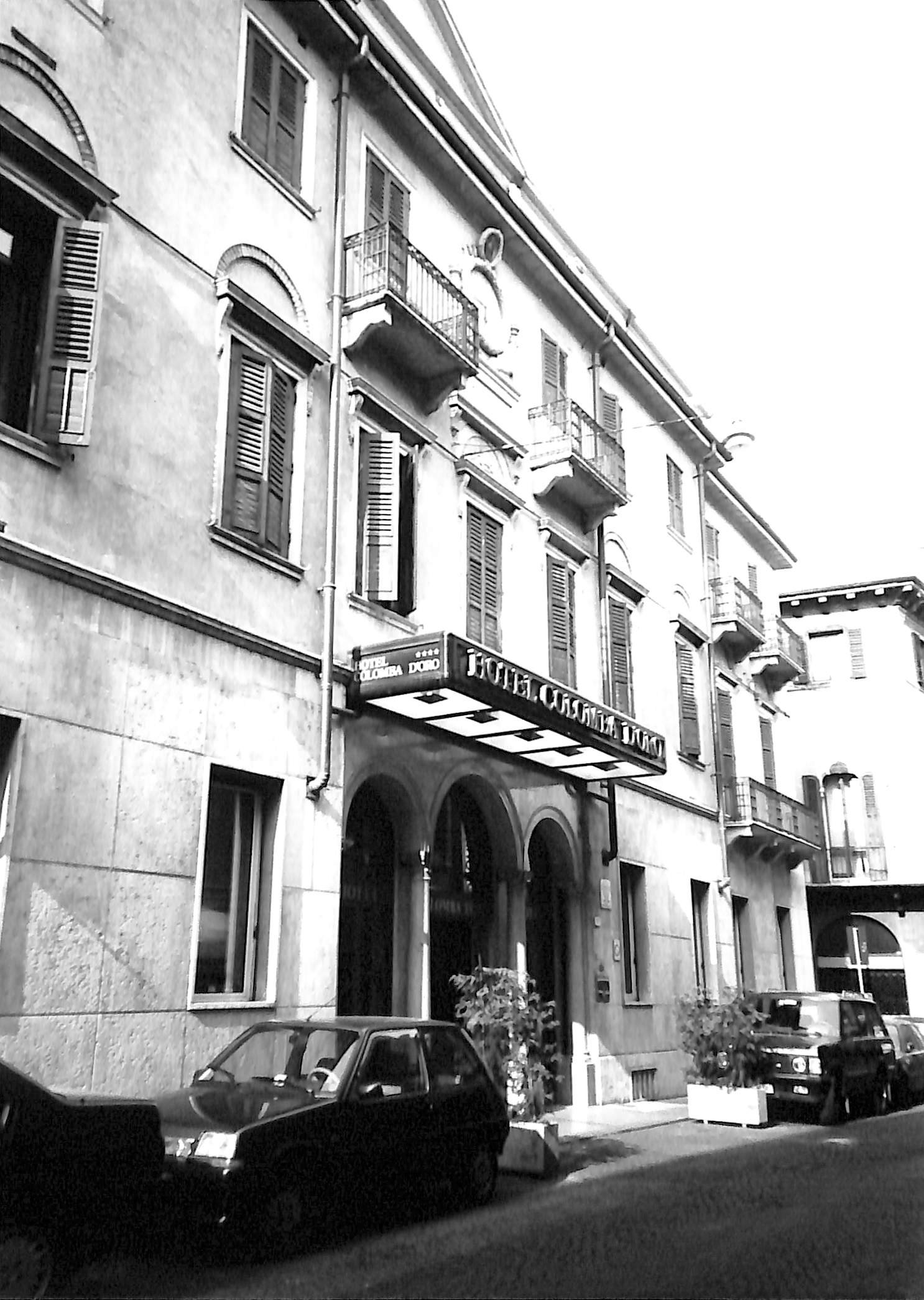 Hotel Colomba d'oro (palazzo) - Verona (VR)  (XIX)