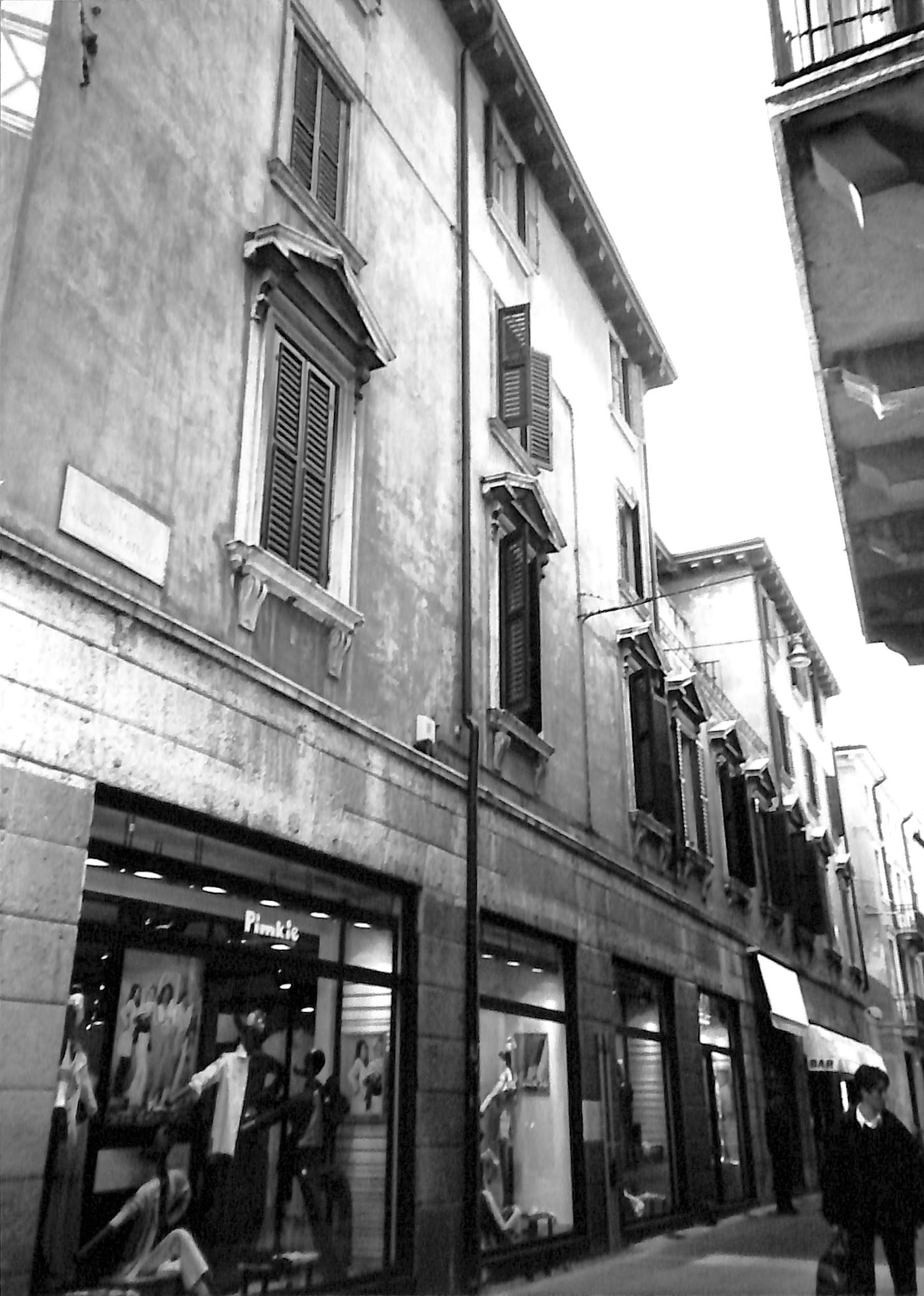 palazzo - Verona (VR)  (XIX, prima metà)