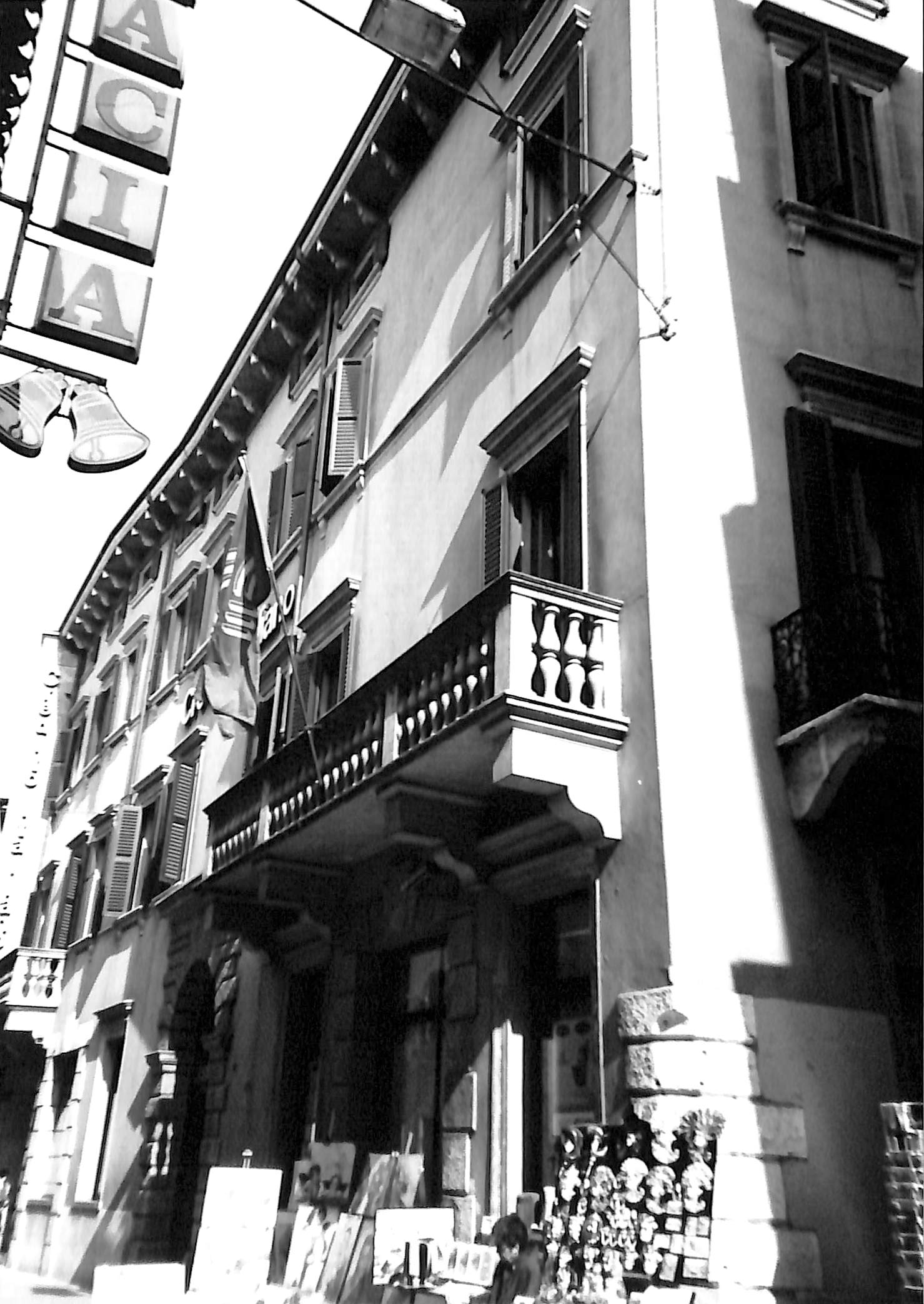 Credito Italiano (palazzo) - Verona (VR)  (XIX)