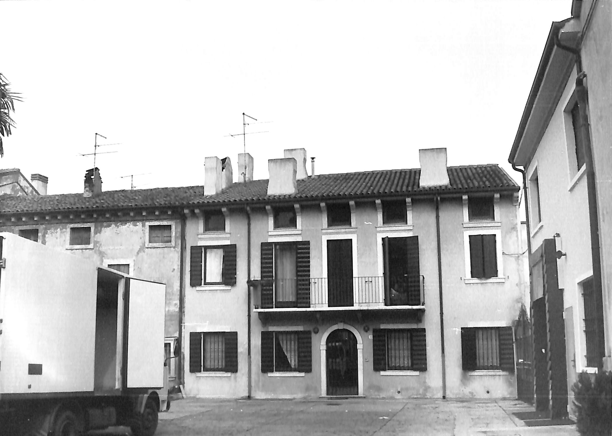 casa (casa) - Verona (VR)  (XVI)