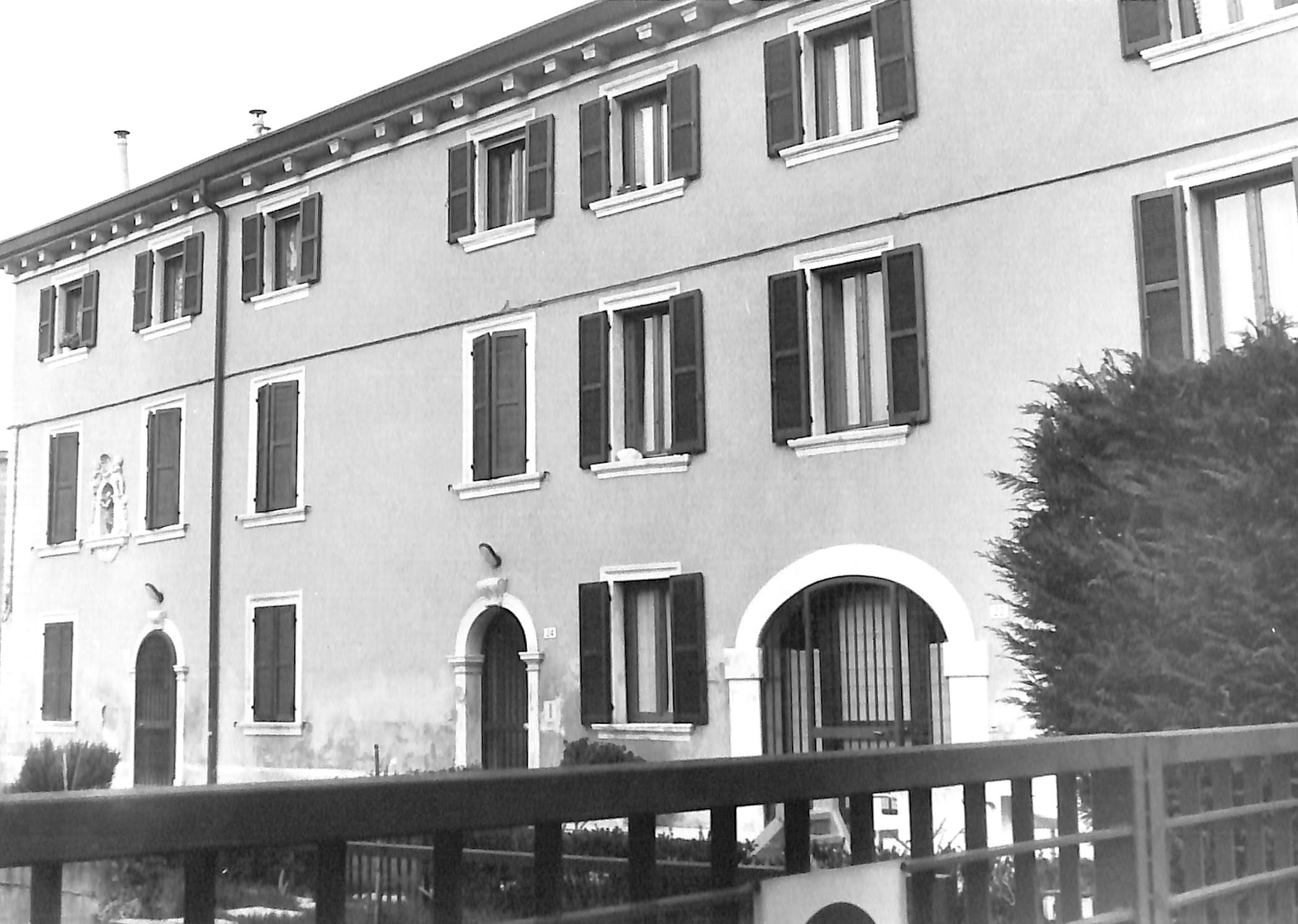 casa - Verona (VR)  (XVIII)