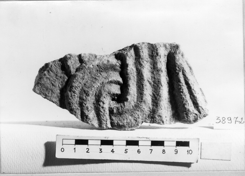 lastra (secc. VIII d.C.-IX d.C)