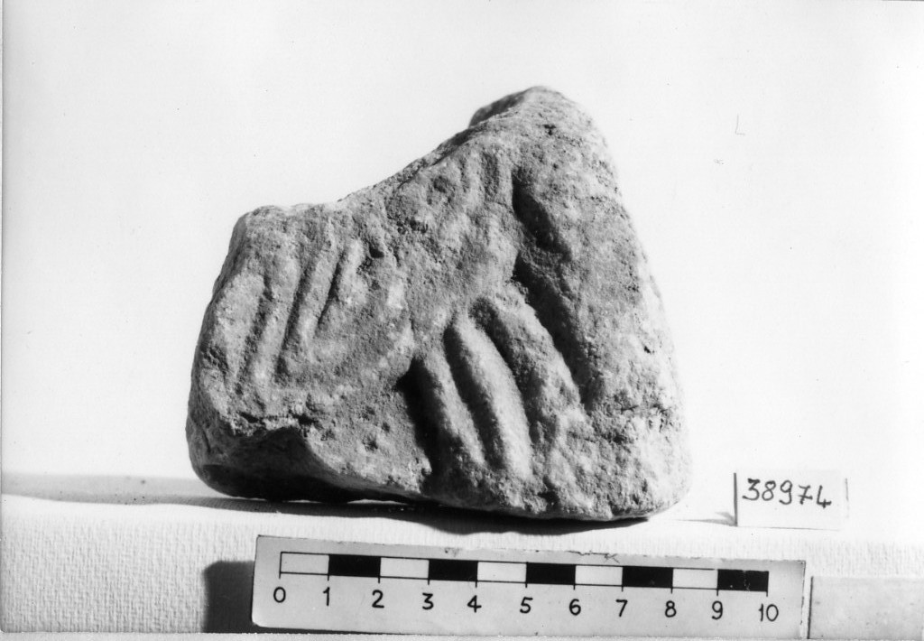 lastra (secc. VIII d.C.-IX d.C)