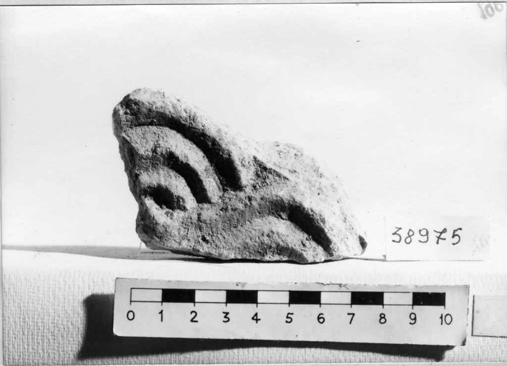 lastra (secc. VIII d.C.-IX d.C)