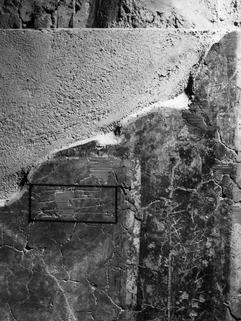 rivestimento parietale con graffito (sec. II d.C)