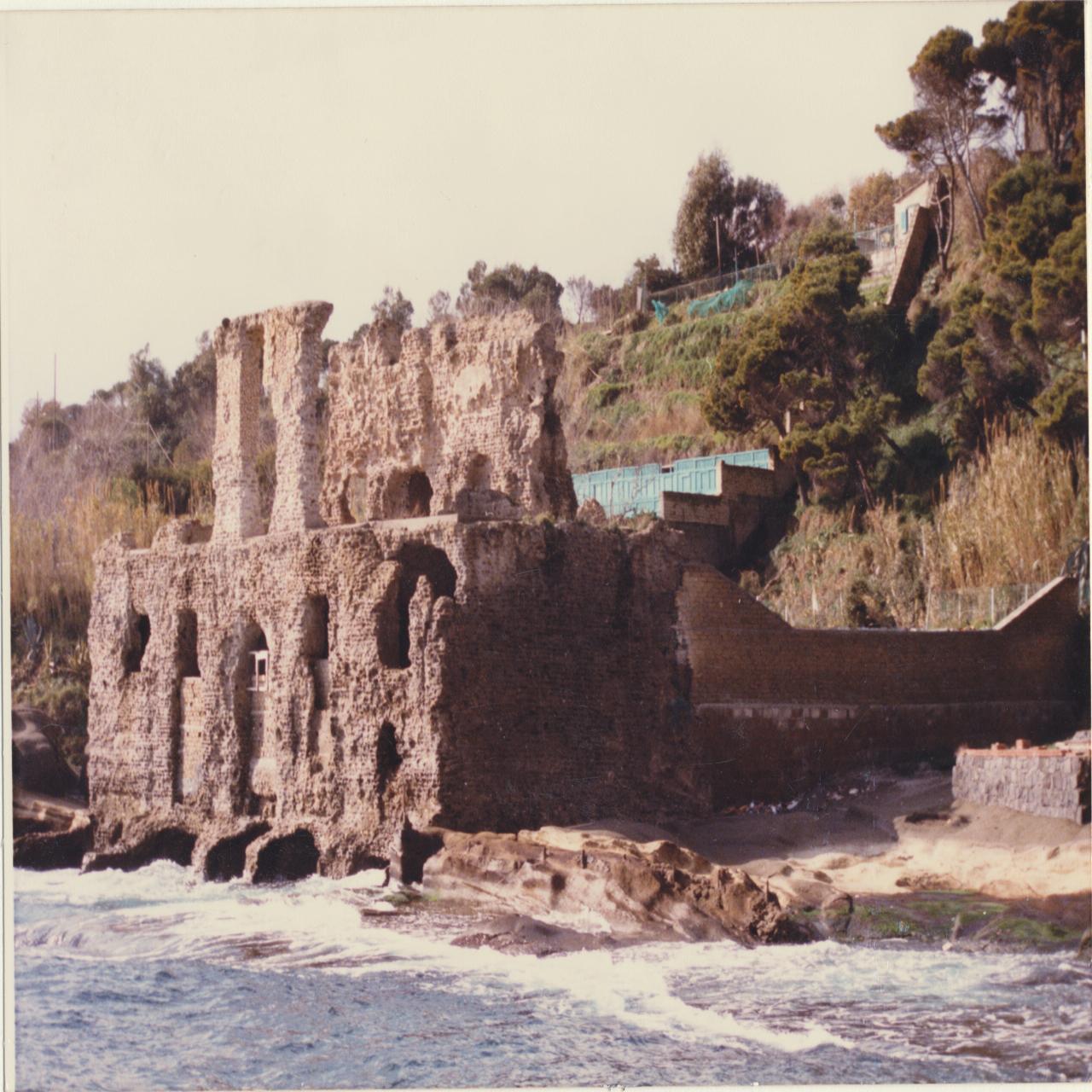 Napoli Posillipo. Palazzo degli Spiriti (negativo) di Emilio (XX)