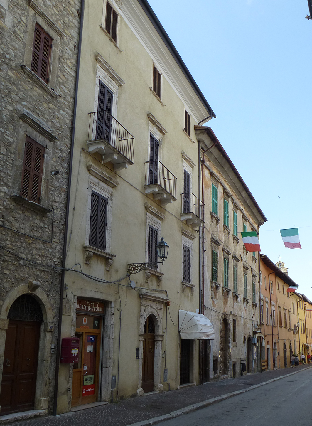 Edificio di abitazione in Corso San Giuseppe da Leonessa, 74-78 (palazzo) - Leonessa (RI)  (XVI)