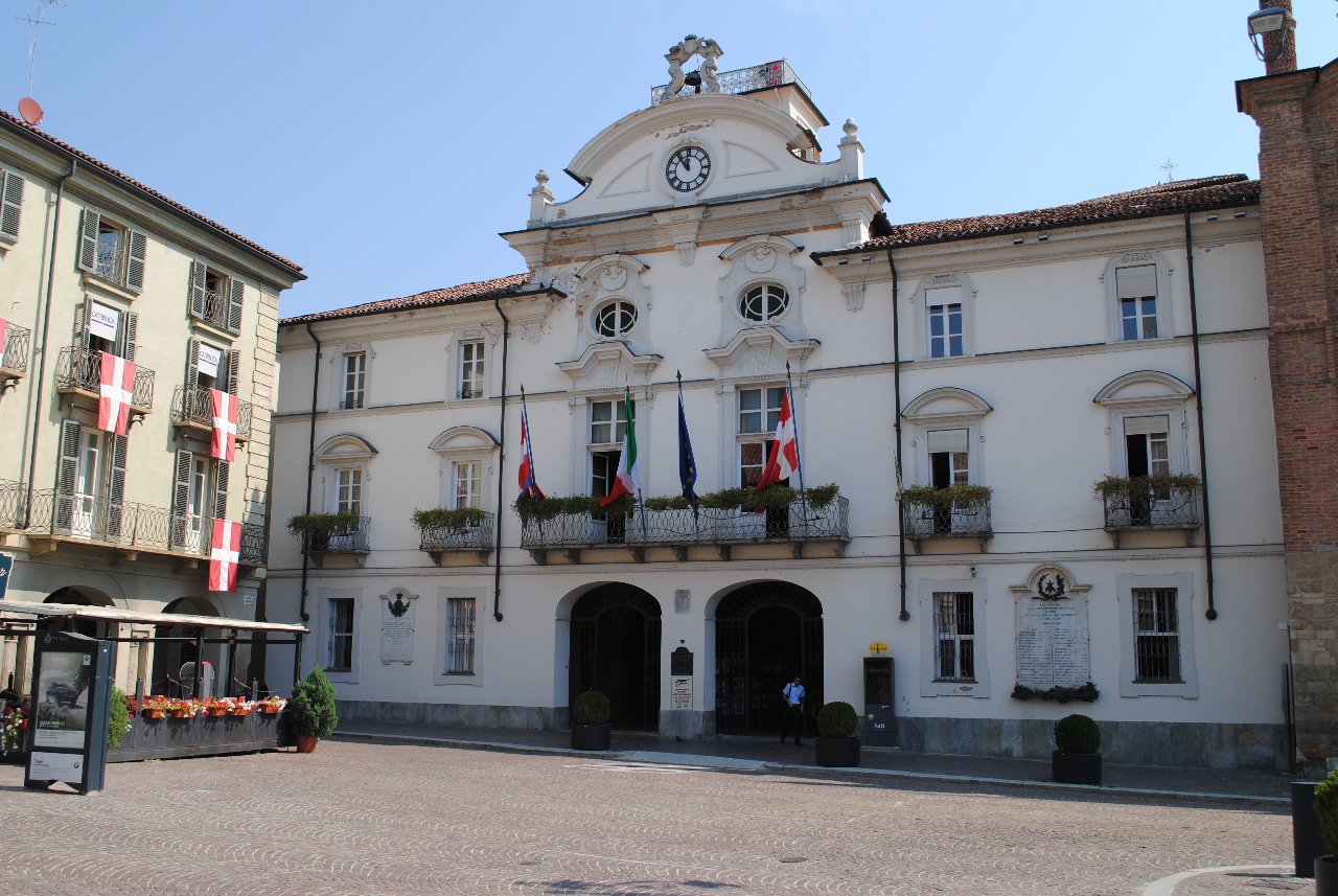 Palazzo comunale (municipio) - Asti (AT)  (XV; XVI; XVIII; XVIII; XVIII)