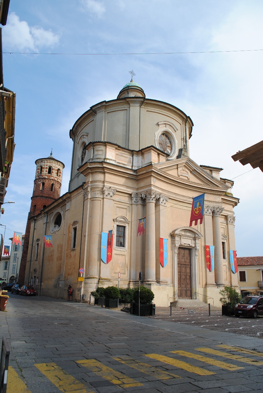 Chiesa e casa parrocchiale di S. Caterina (chiesa) - Asti (AT)  (II; XI; XII; XIV, fine; XVI; XVI; XVII; XVIII; XVIII; XVIII; XVIII; XVIII; XVIII, fine; XIX; XIX; XIX; XX; XX, seconda metà)