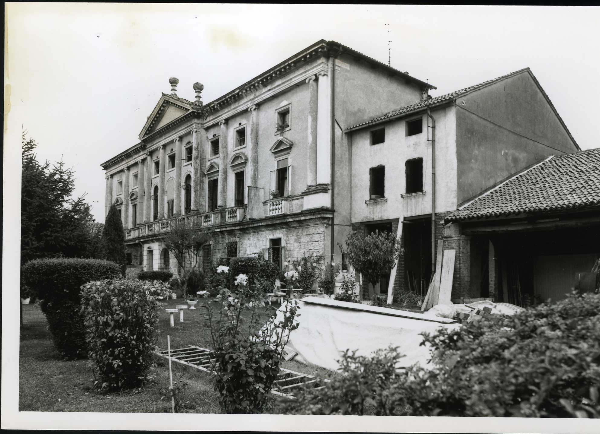 Villa Apolloni (villa, nobiliare) - Altavilla Vicentina (VI)  (XVIII, seconda metà)