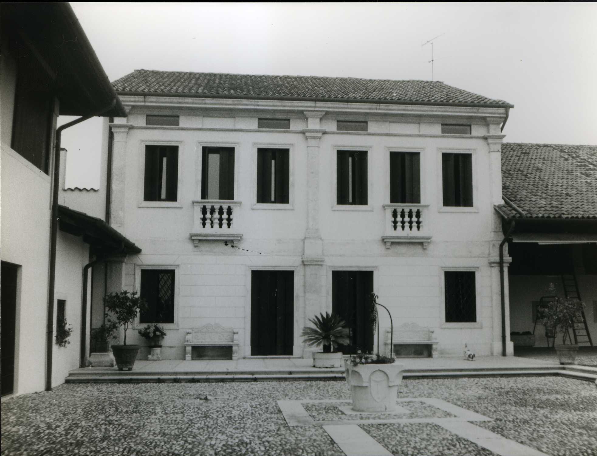 villa, nobiliare - Altavilla Vicentina (VI)  (XVII)