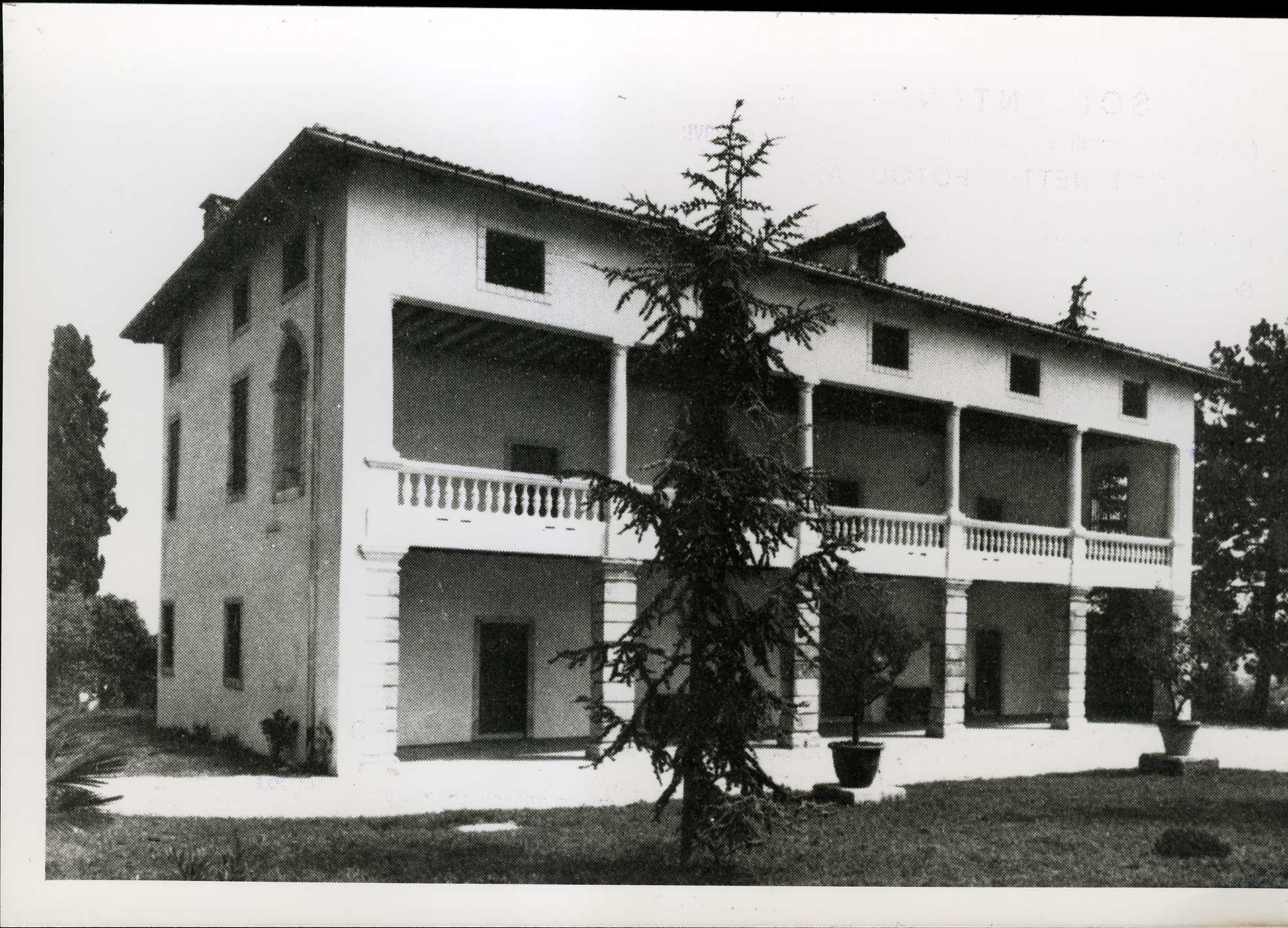 Villa Ferrari (villa) - Arcugnano (VI)  (XVII, fine)