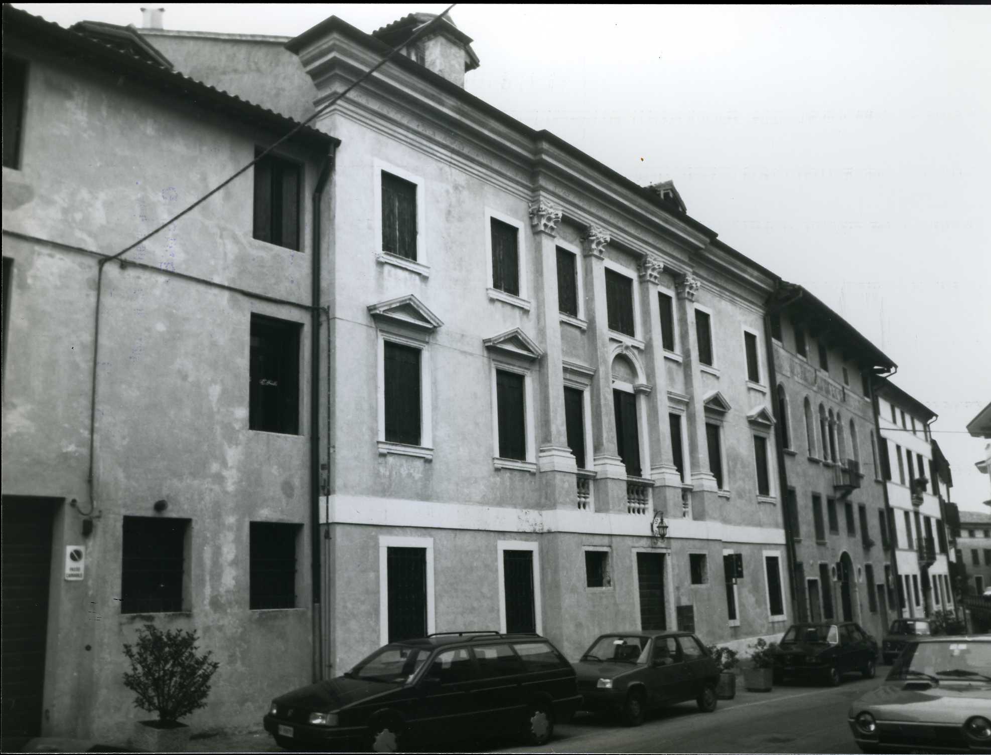 Casa già Stecchini (palazzo) - Bassano del Grappa (VI)  (XIX, prima metà)