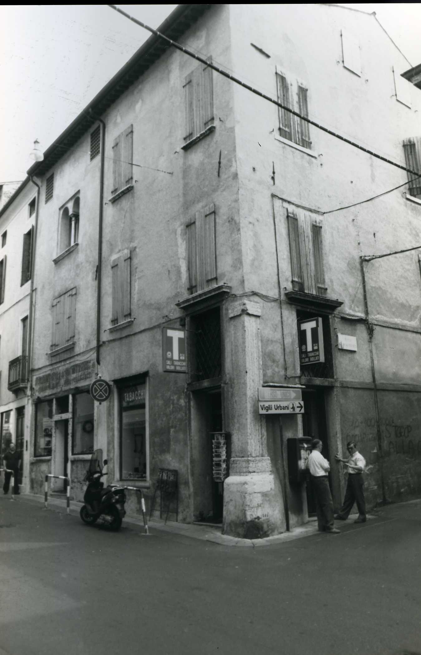 Casa Fincati (casa) - Bassano del Grappa (VI)  (XV, fine)